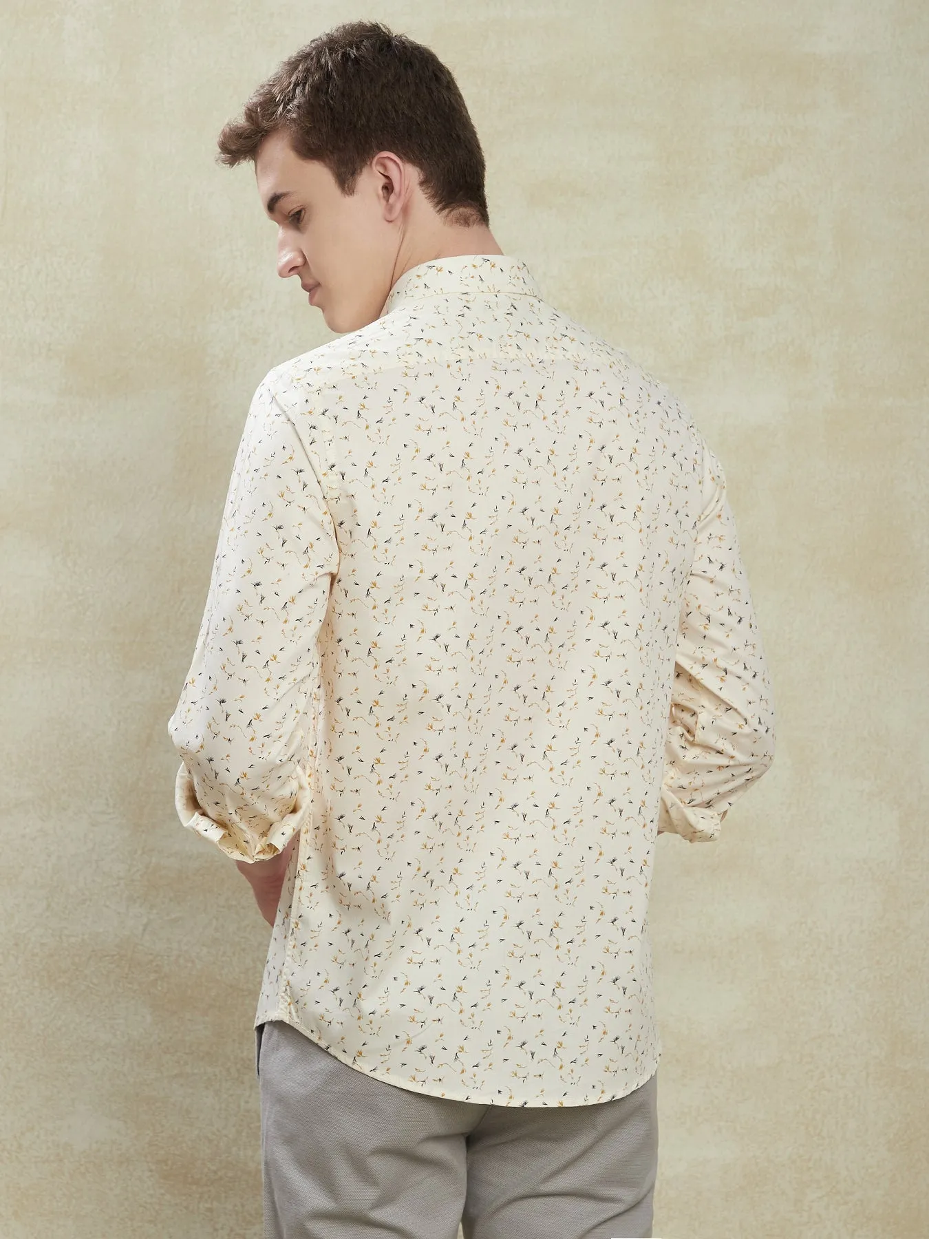 100% Cotton Beige Printed Slim Fit Full Sleeve Casual Shirt