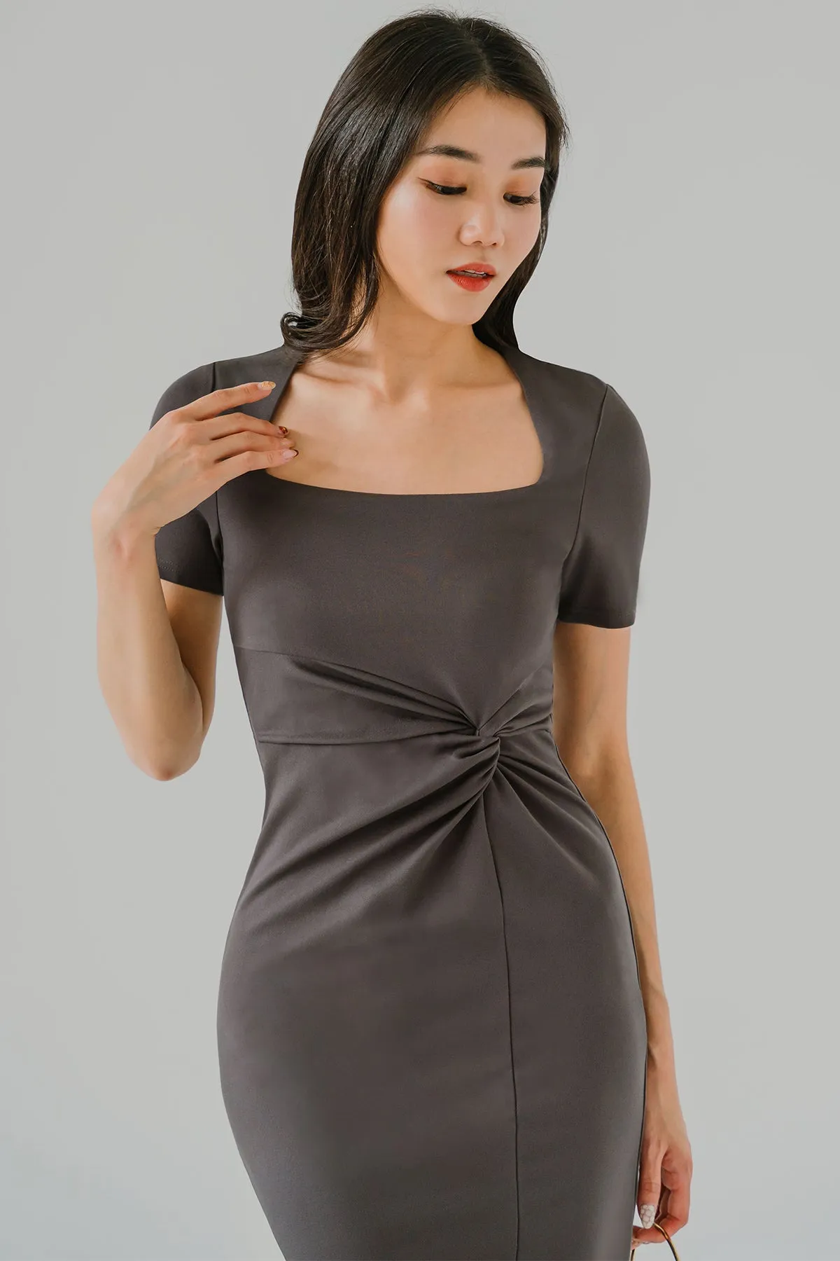 Dynamic Knotted Dress (Grey)