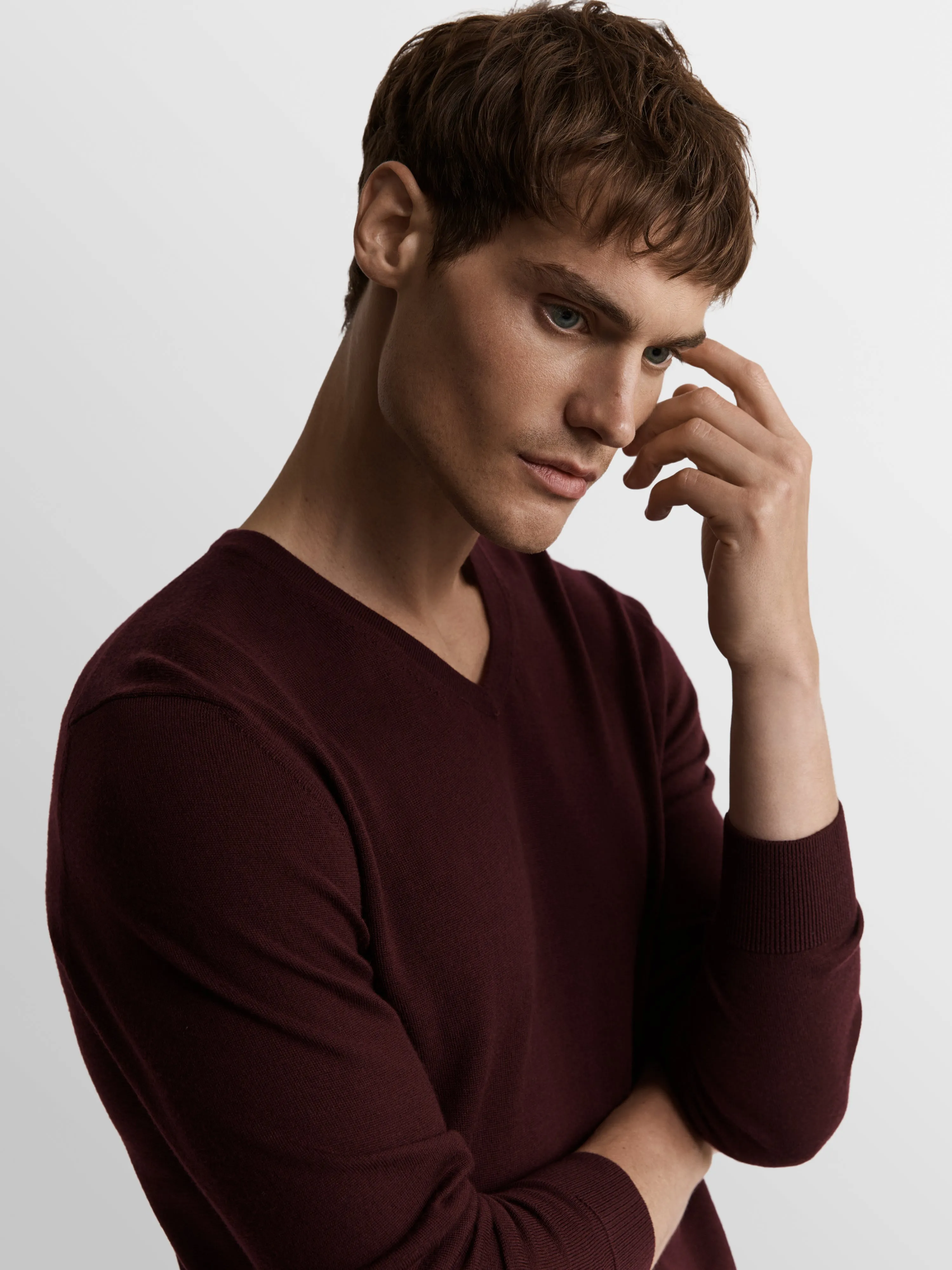 Merino Wool V-Neck Jumper - Wine