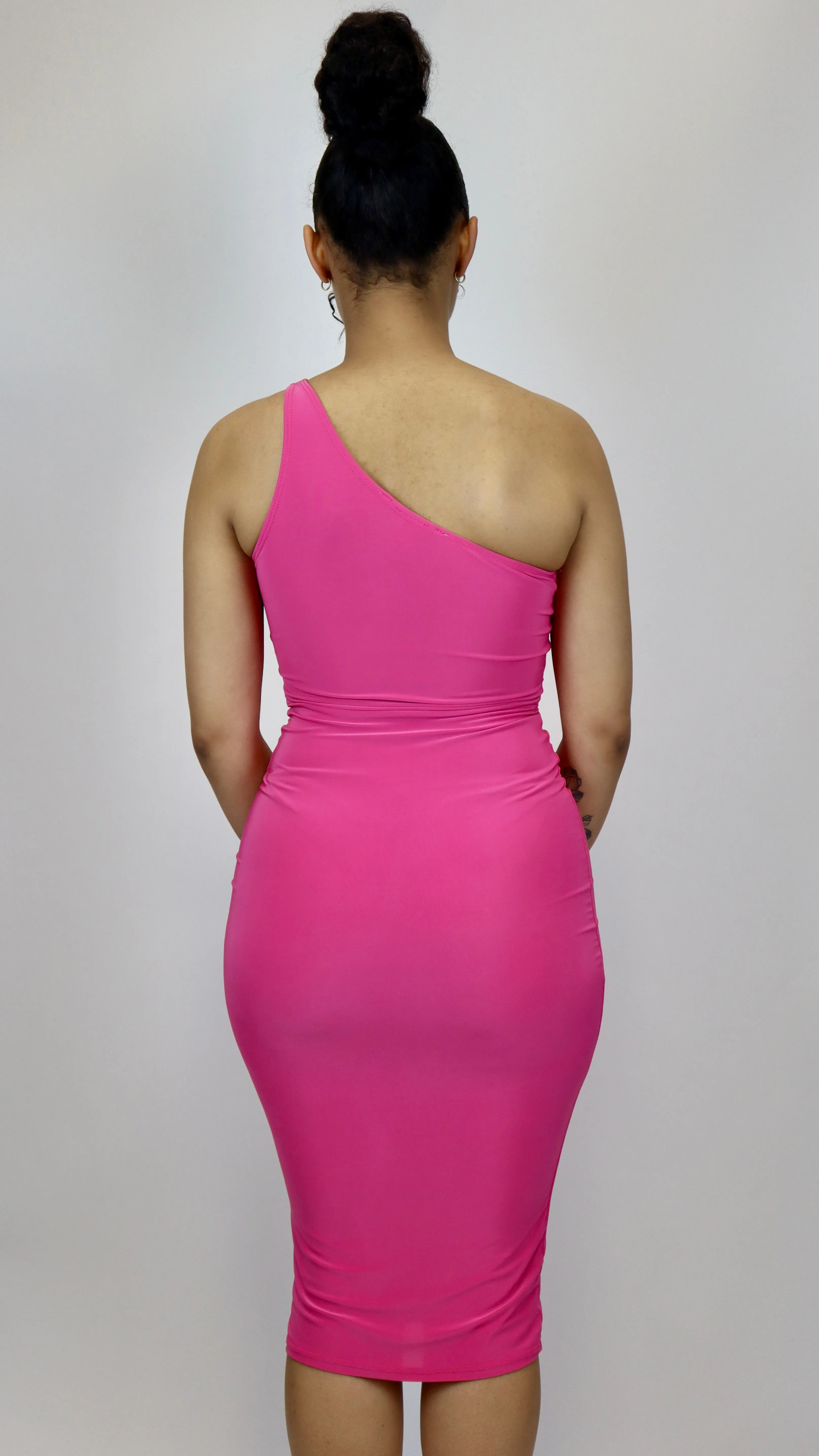 Mia Dress (Fuchsia)