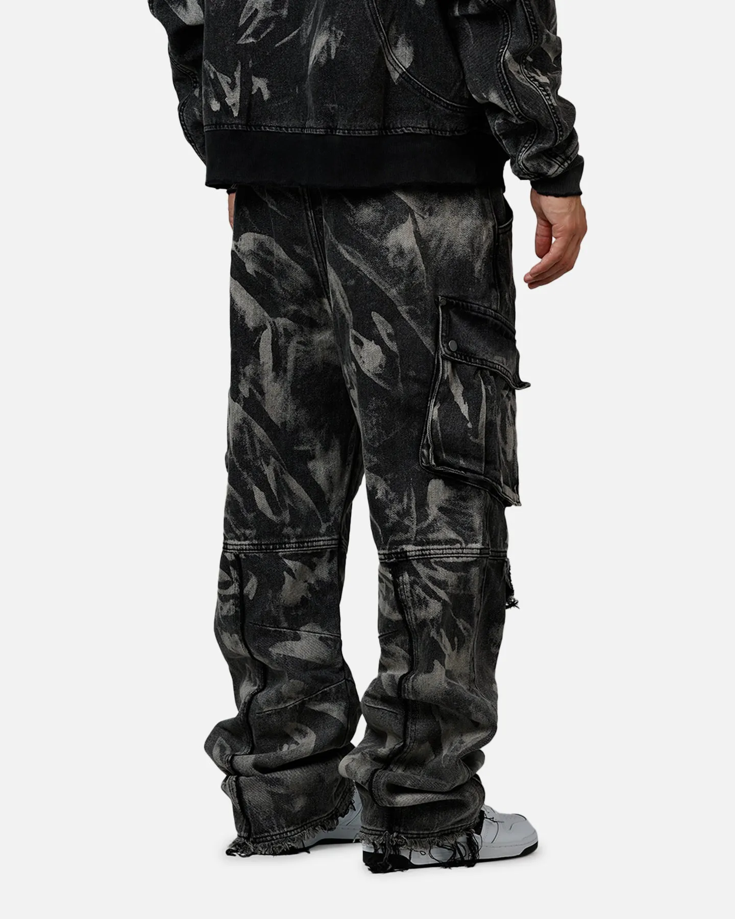 MNML Ultra Baggy Rip Denim Cargo Pant Black