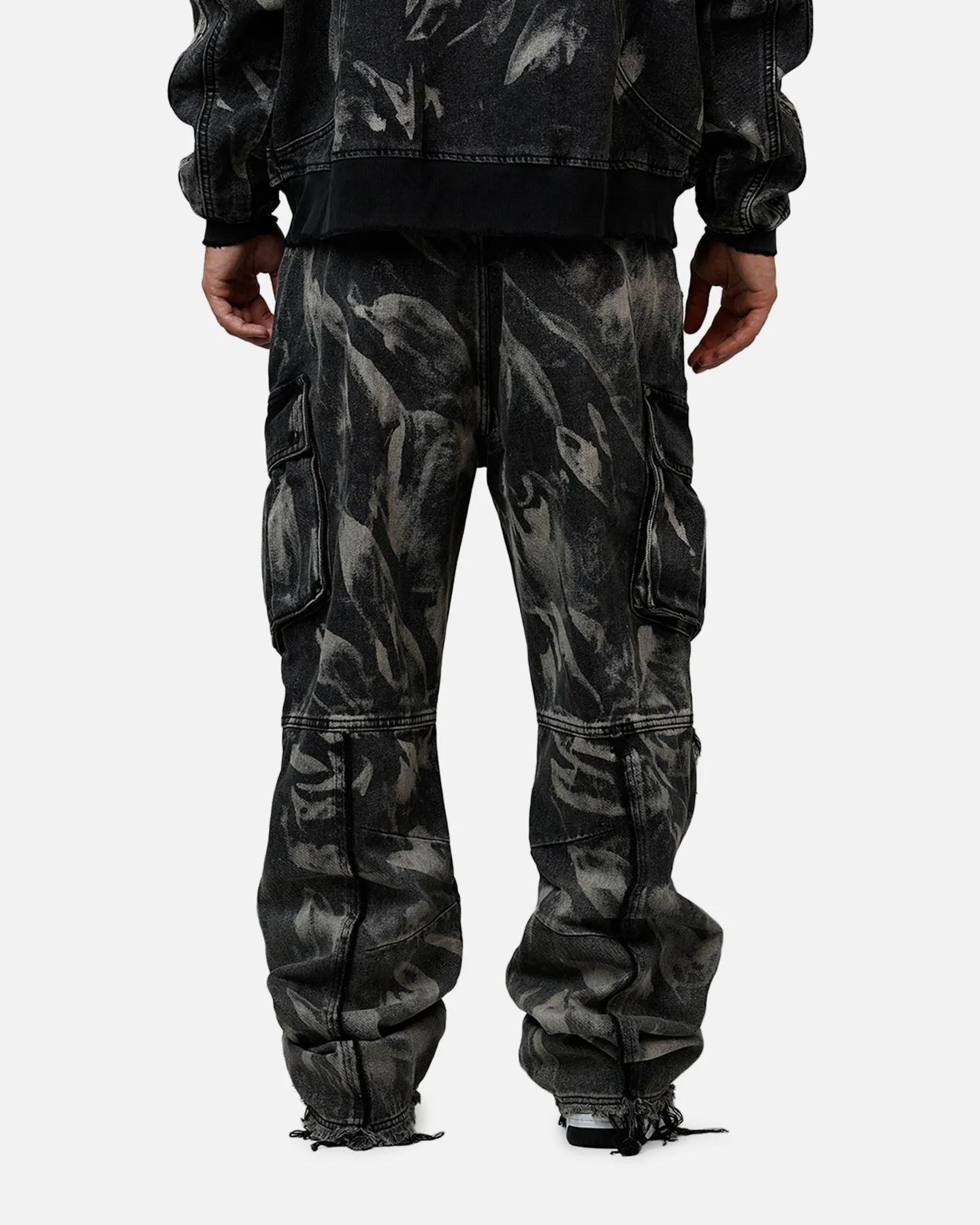 MNML Ultra Baggy Rip Denim Cargo Pant Black