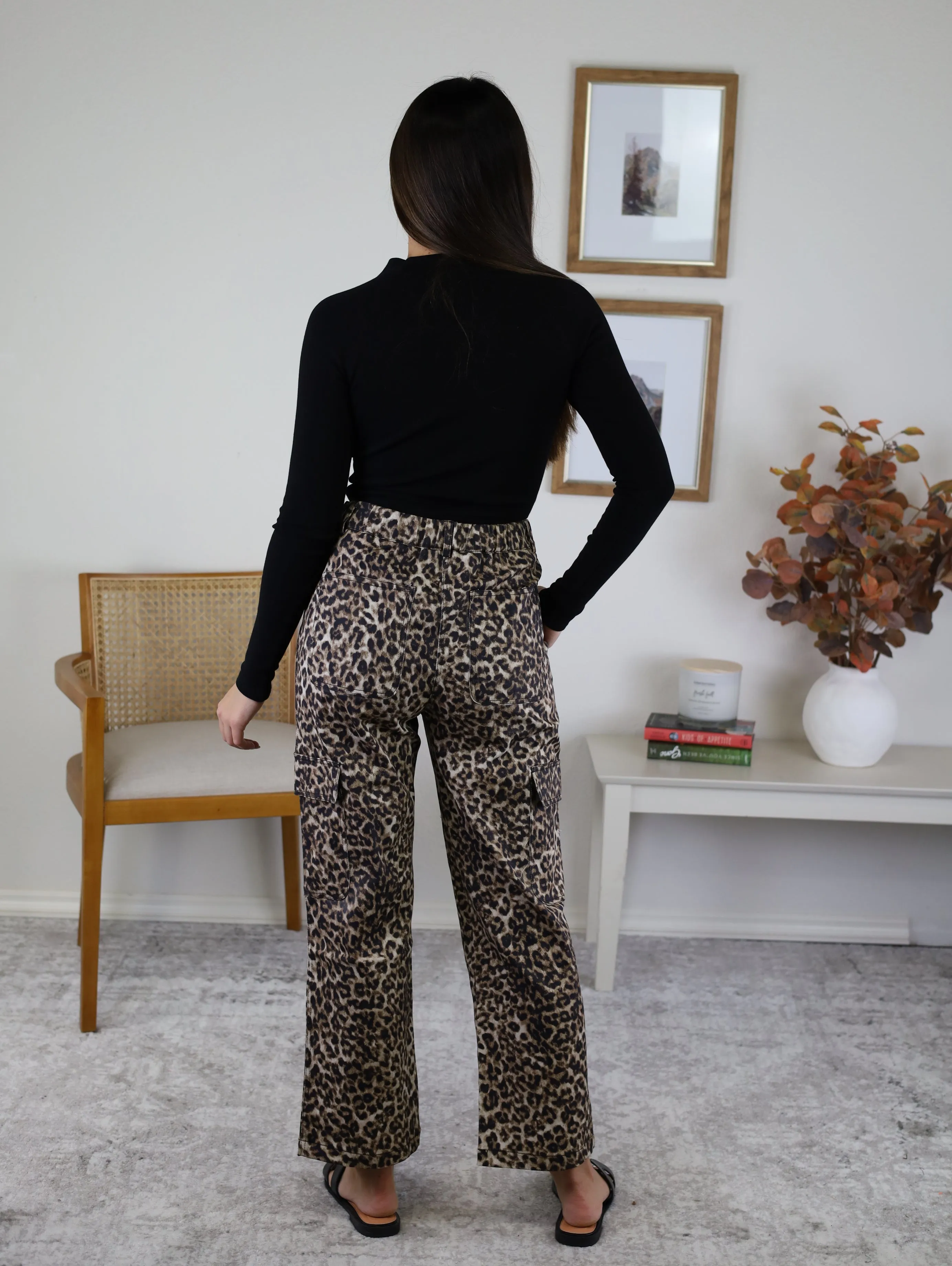 Savanna Cropped Leopard Cargo Pant