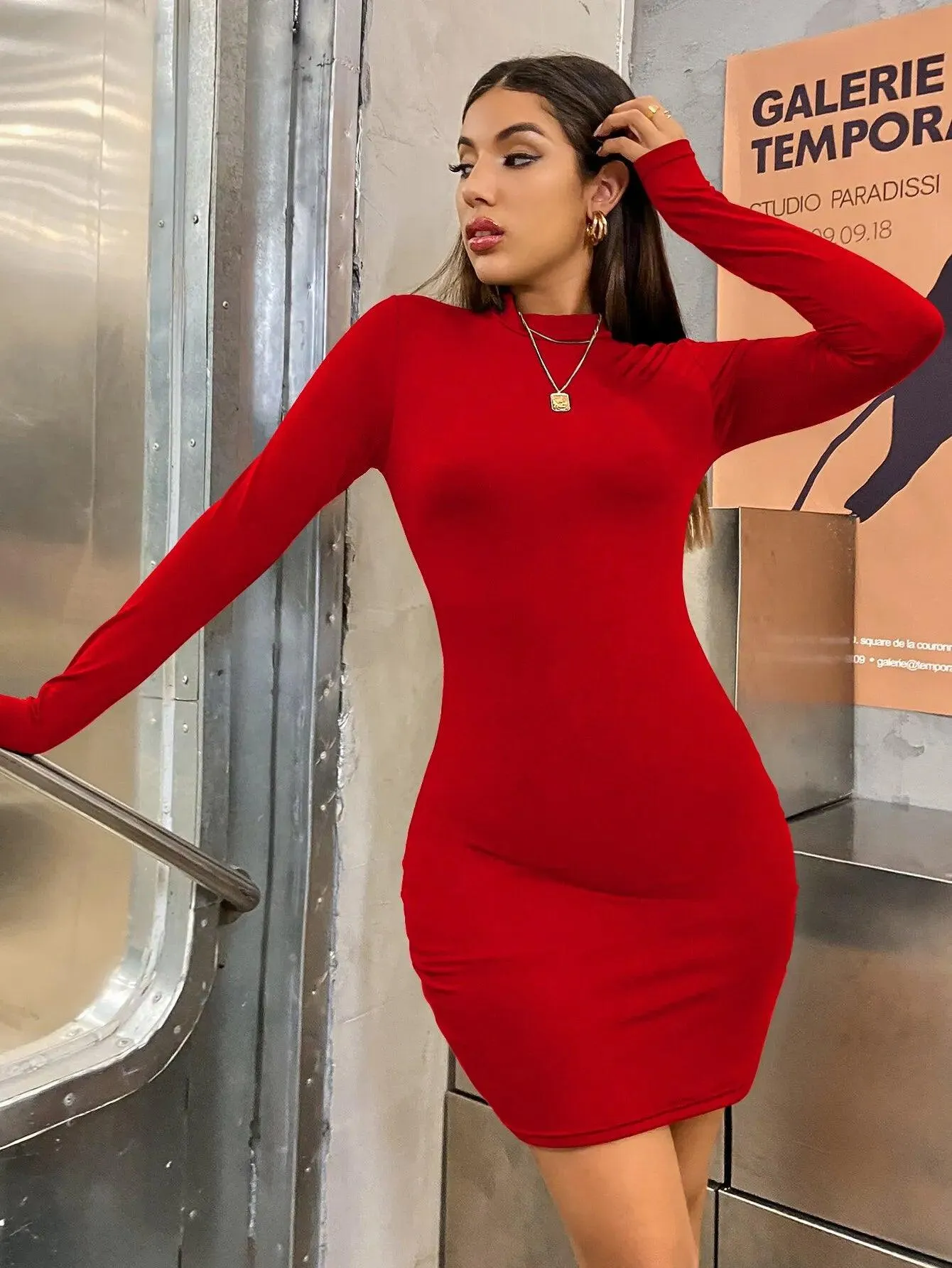 Turtleneck Bodycon Dress: Elegant Clubwear in Solid Colors - Chic, Versatile, and Stylish