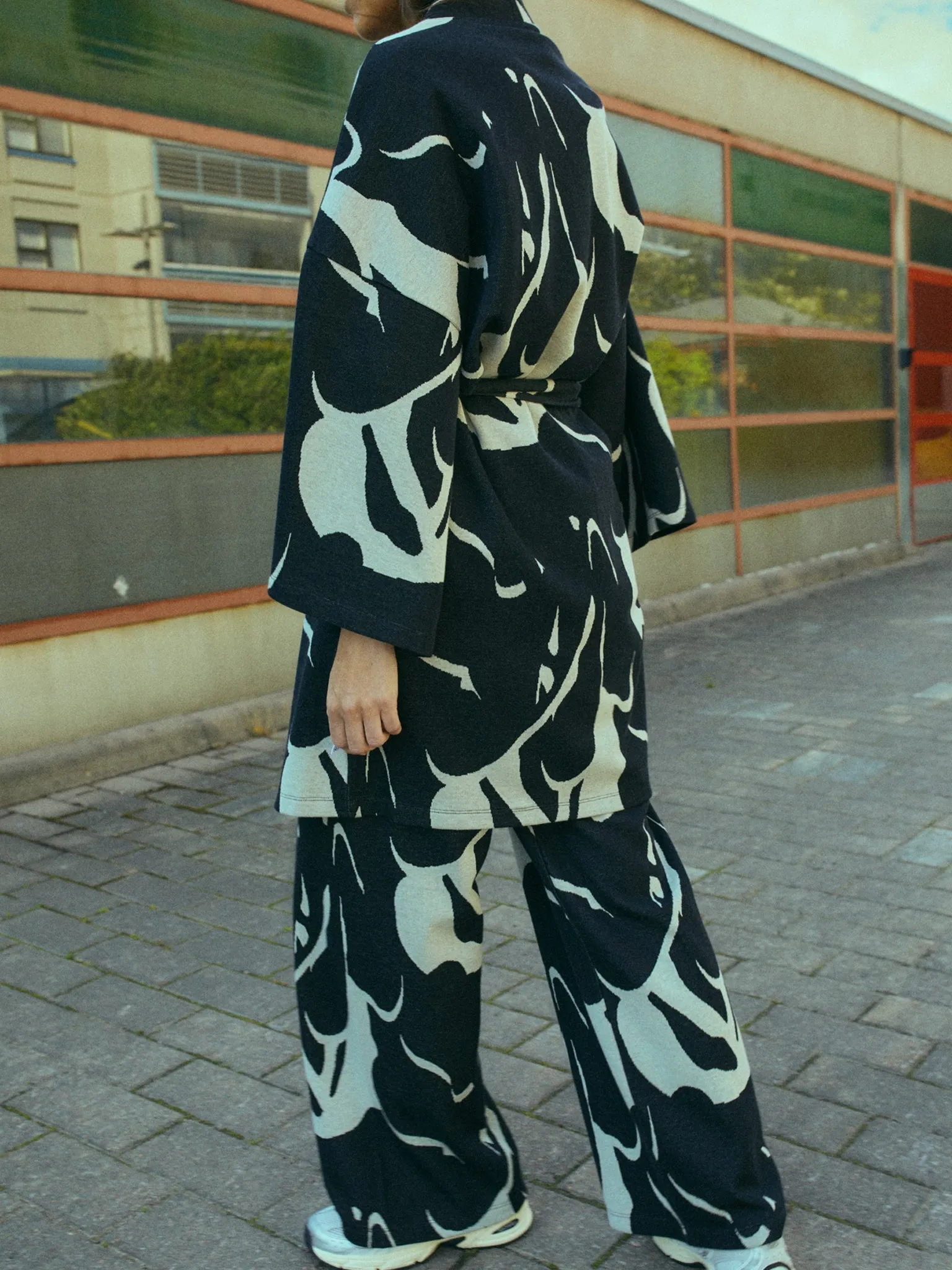 Waving Jacquard Kimono Jacket